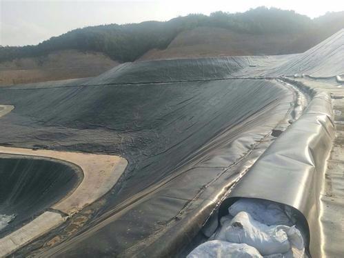橙子视频app在线下载膜和水工建筑主体连接当中必须保留一定的伸缩余量
